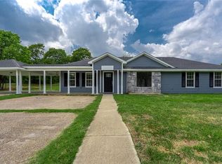 222 Oak Creek Dr, Tool, TX 75143