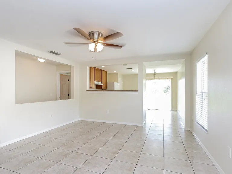 11805 Prickly Pear Way — Photo 3