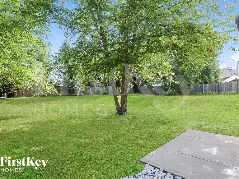 7008 Setters Way — Photo 18