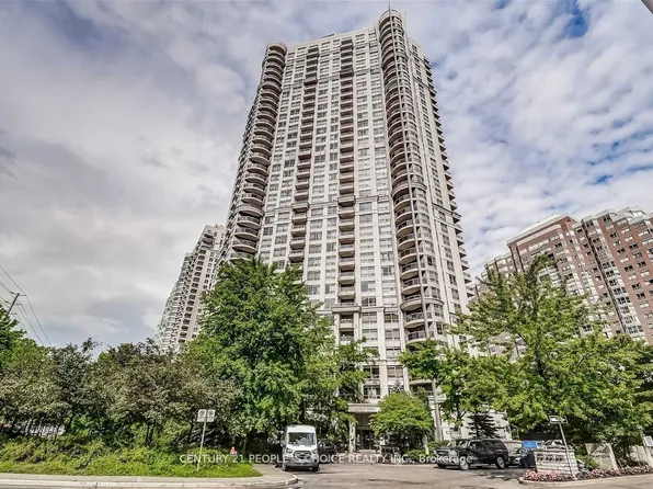 310 Burnhamthorpe Rd W, Mississauga, ON