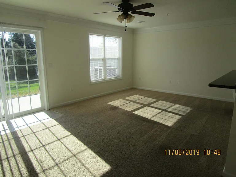 1212 Emilys Ct — Photo 6