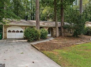 750 Dunleith Ct, Stone Mountain, GA 30083