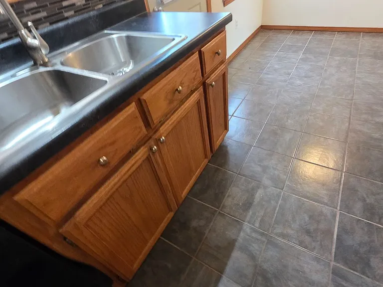 621 Stoneridge Dr — Photo 23