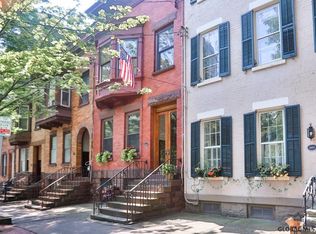102 Chestnut St, Albany, NY 12210