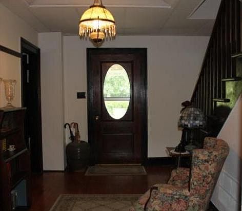 FRONT FOYER