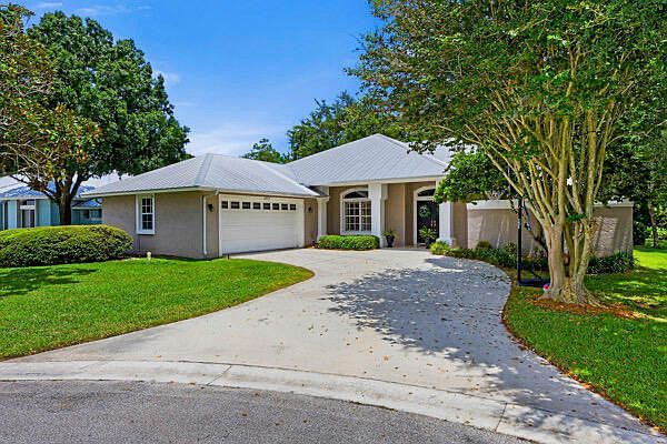1st image of 1835 SW Autumnwood Way