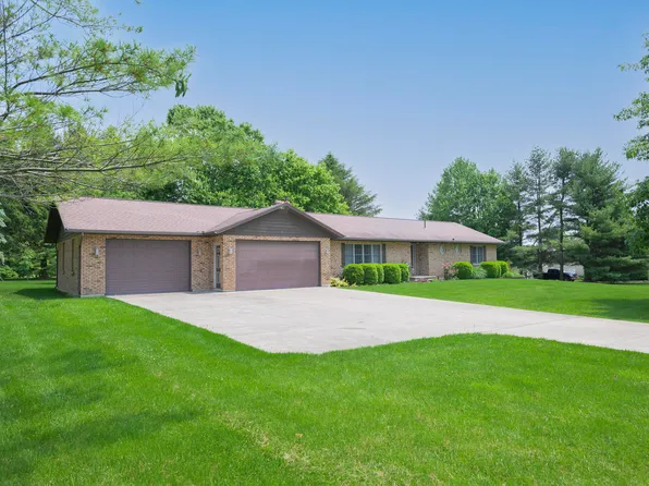 20 Snider Rd, New Carlisle, OH 45344