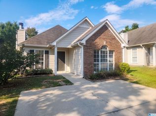 137 Mayfair Ln, Calera, AL 35040