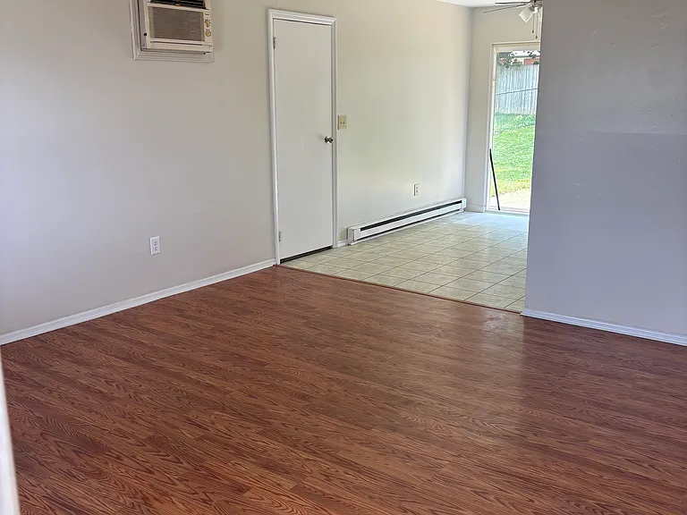 1395 Lee Rd — Photo 7