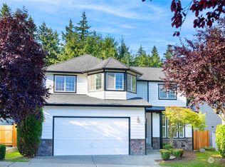 13082 NE 186th St, Woodinville, WA 98072