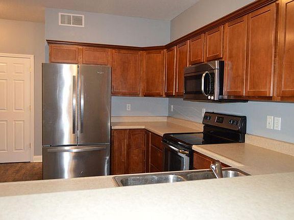 5th image of 3716 Ashton Dr