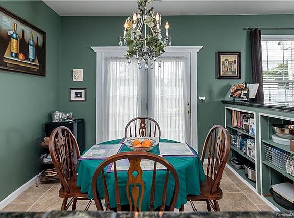 5th image of 14924 Aven Creek Ct