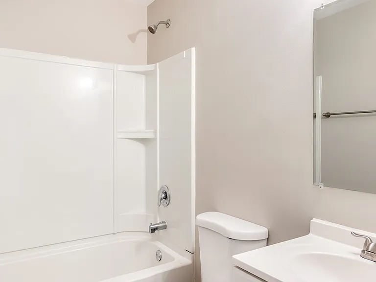 4222 S 51st St #7 — Photo 11