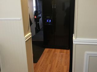 2606 Iowa Dr, Troy, MI