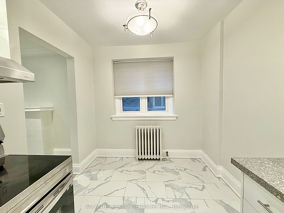 5th image of 323 Lonsdale Rd #105