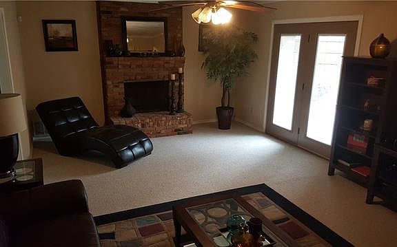 2nd image of 1323 Williams Cir