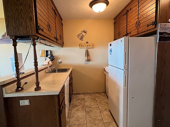 2nd image of 4908 N Landmark Cir #1317