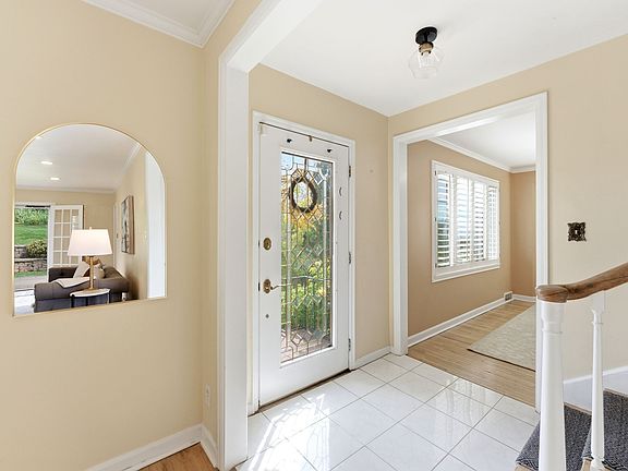5th image of 709 E 11th Ave