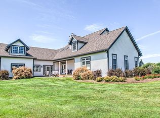263 Harbourside Dr, Cumberland, NS B0K1Y0