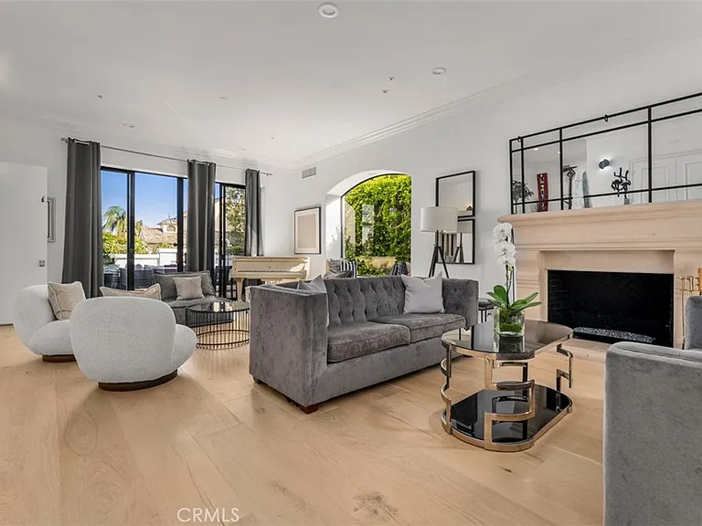 215 Poppy Ave — Photo 24