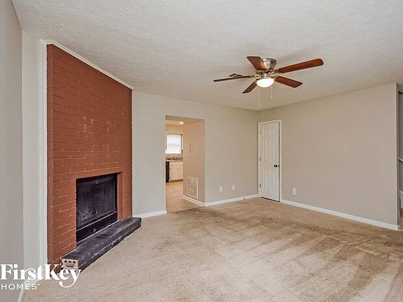 2nd image of 1033 Green Valley Dr NW