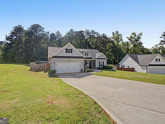 5th image of 119 Holly Farms Ct
