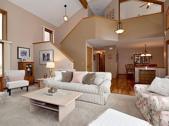 5th image of 1250 Golf View Dr