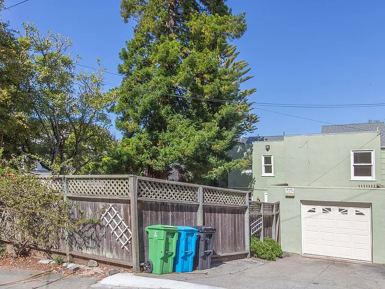 80 Castenada Ave — Photo 42