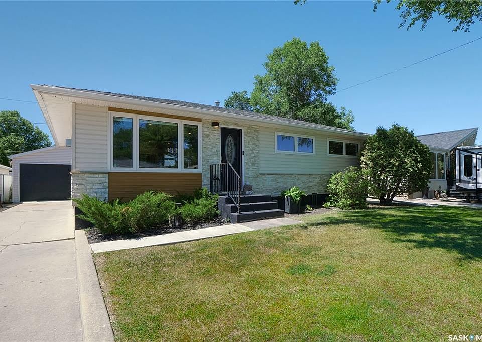 1st image of 1050 Grayson Cres