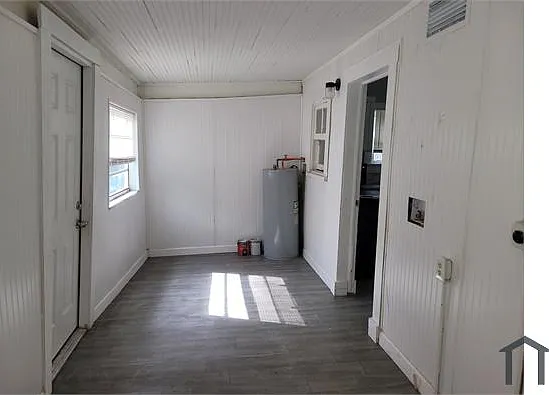 1215 Historic Goldsboro Blvd — Photo 29