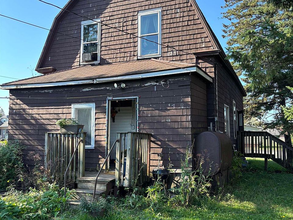 1st image of 4031 E 2nd St