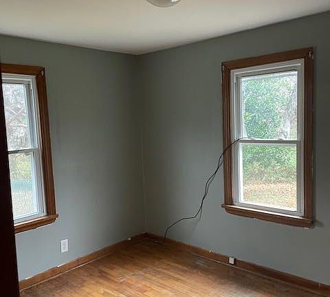 4th image of 432 Hickory St