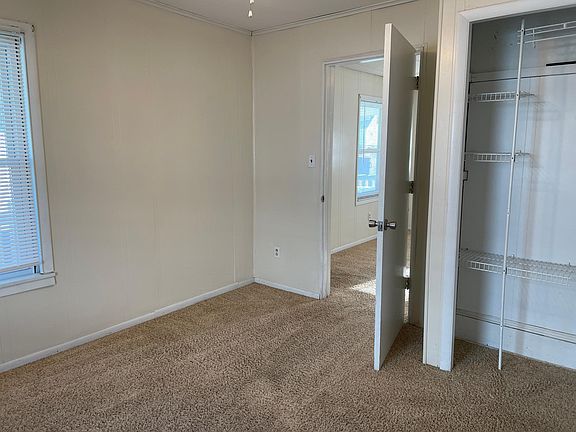 5th image of 208 E Pierce St