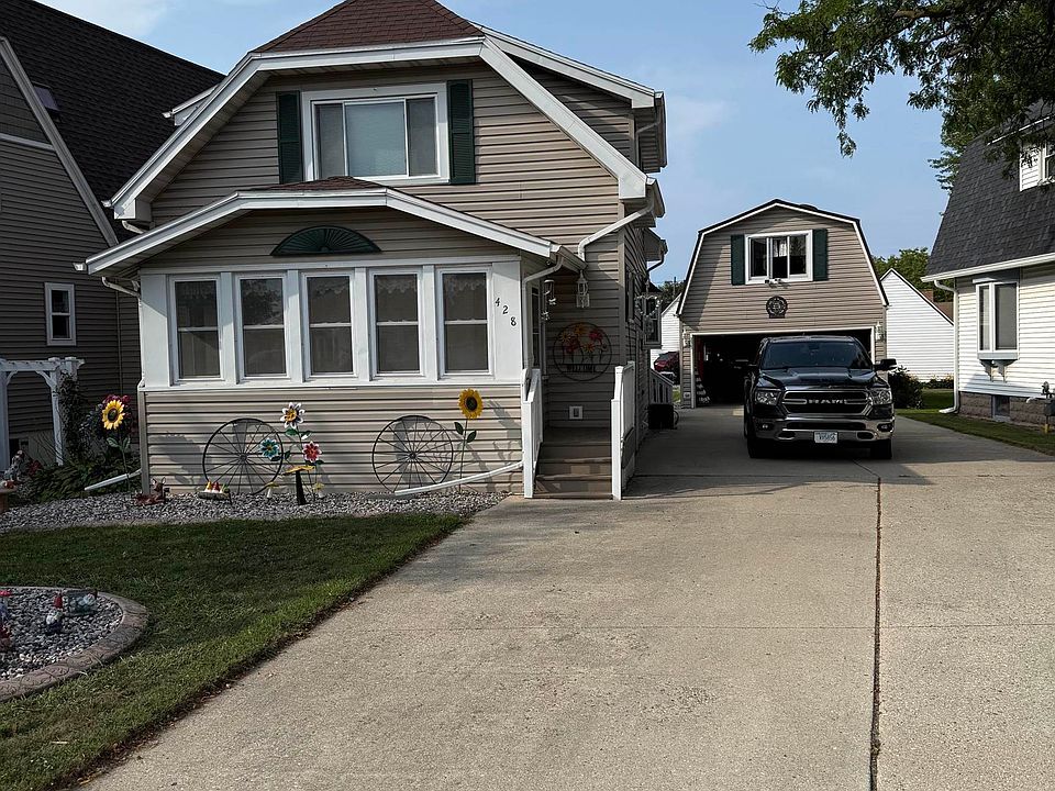 1st image of 428 Depere Rd