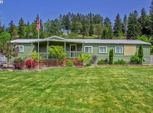 190 Brown St, Glide, OR 97443