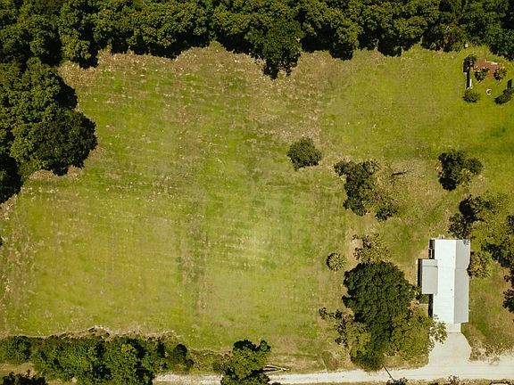 3rd image of 4225 SW Leighton Farms