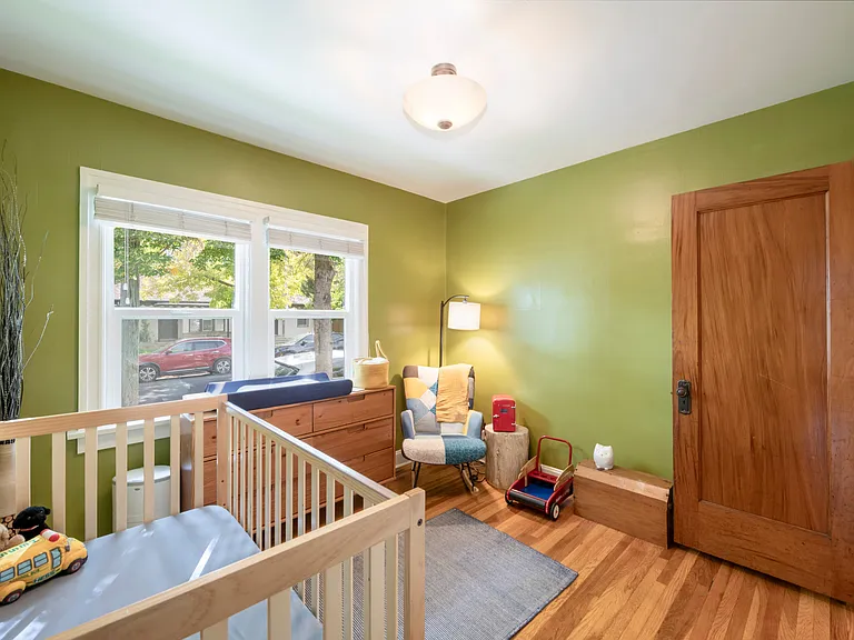 587 E Sherman Ave — Photo 16