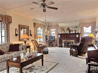 4th image of 615 Garfield Ave