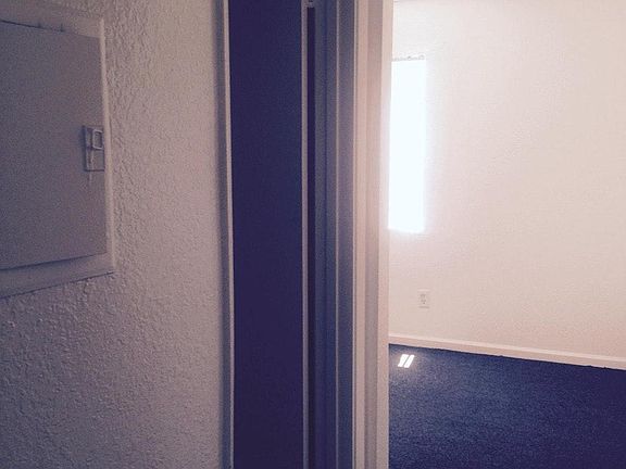 4th image of 3376 N E St APT 7