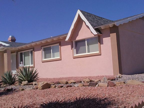 4th image of 3226 W Voltaire Ave