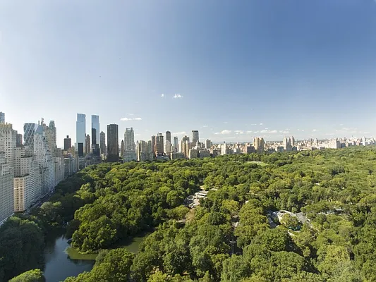 Sold by Sotheby's International Realty | media 3