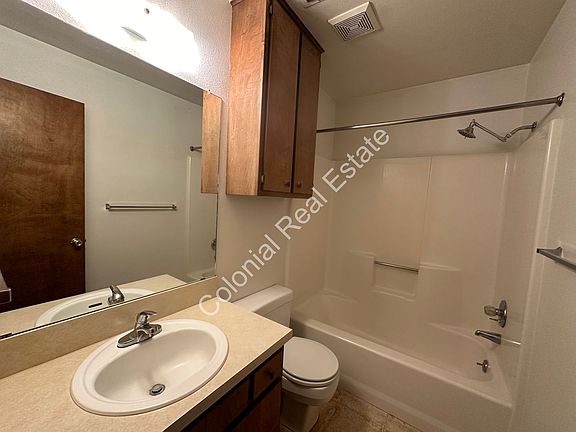 5th image of 2121 Gladstone St APT 6