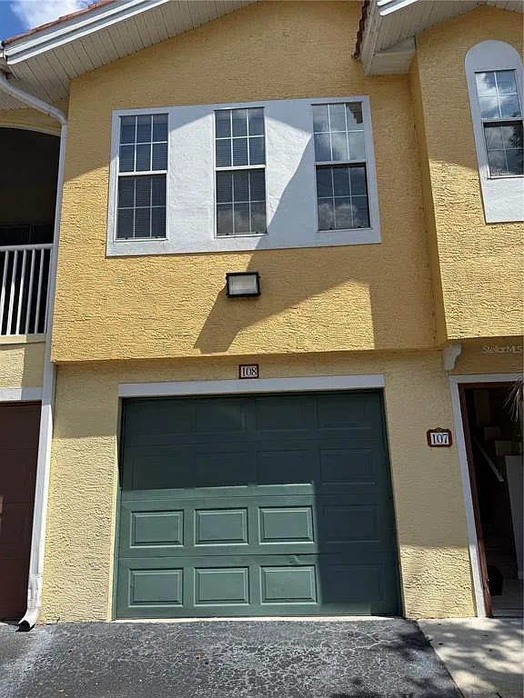 Building Photo - 12025 Villanova Dr #108