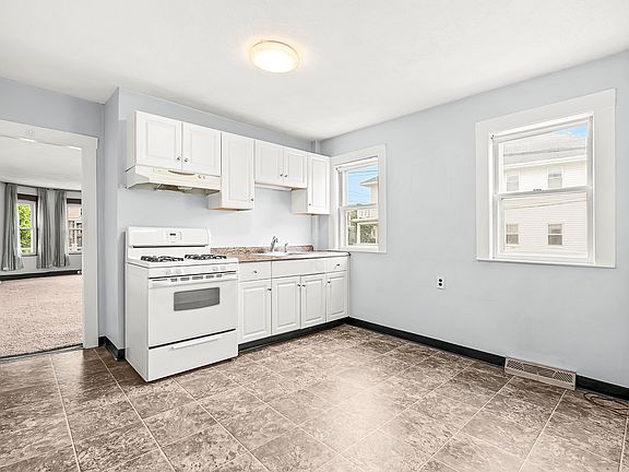 4th image of 70 Windsor Rd