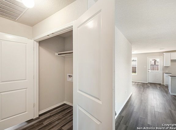 5th image of 13247 Thyme Way