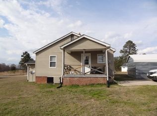 48 Fort Lindley Rd, Laurens, SC 29360