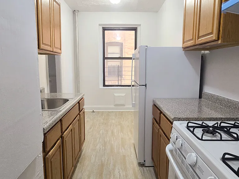 731 Gerard Ave #2B — Photo 1