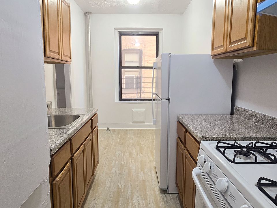 1st image of 731 Gerard Ave APT 2B