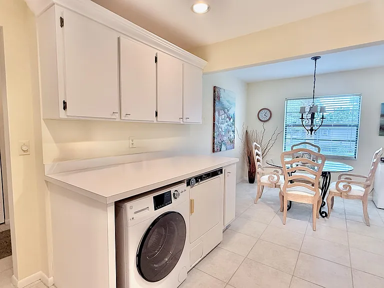19 Westgate Ln #19F — Photo 11