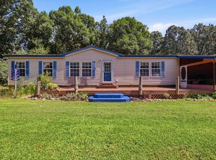 190 Meredith Lake Rd, Townville, SC 29689